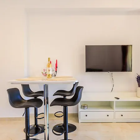 Queens Gardens Escape 231 Apartamento Paphos
