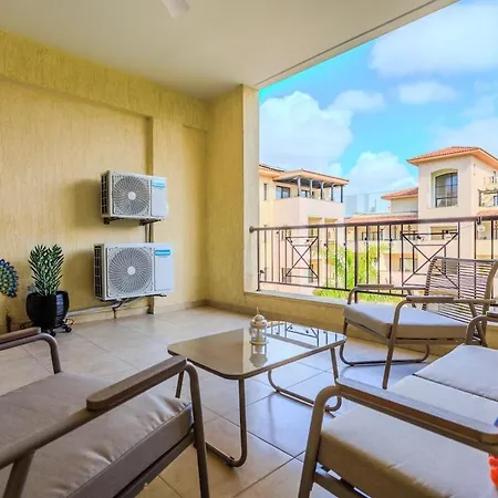 Queens Gardens Escape 231 Apartamento Paphos